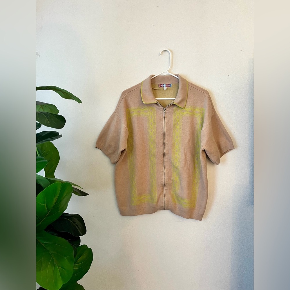 Urban Outfitters Tan and Yellow Zip-Up Short Sleeve Sweater Size Medium